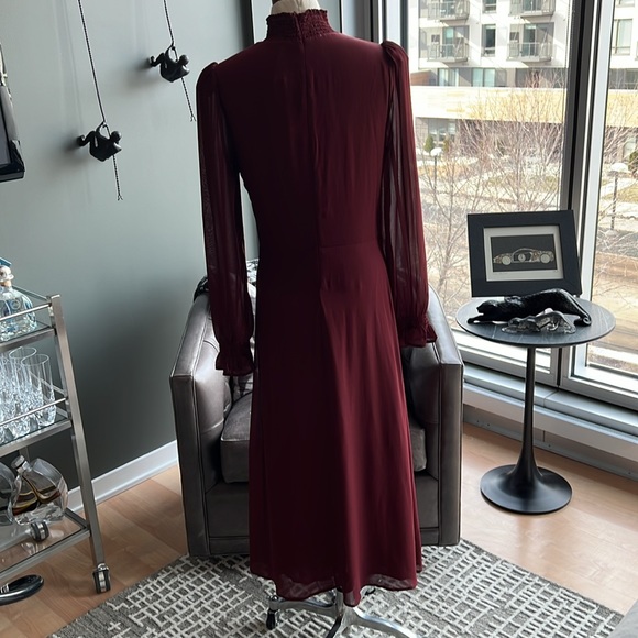 New REFORMATION Stevi Slit-Leg Crepe Midi Dress in Plum Size 8 - Picture 4 of 8